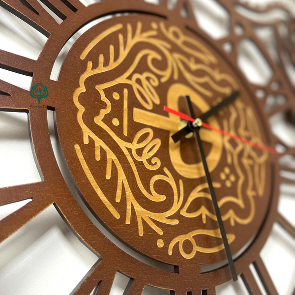 Дизайнерський дерев'яний настінний годинник