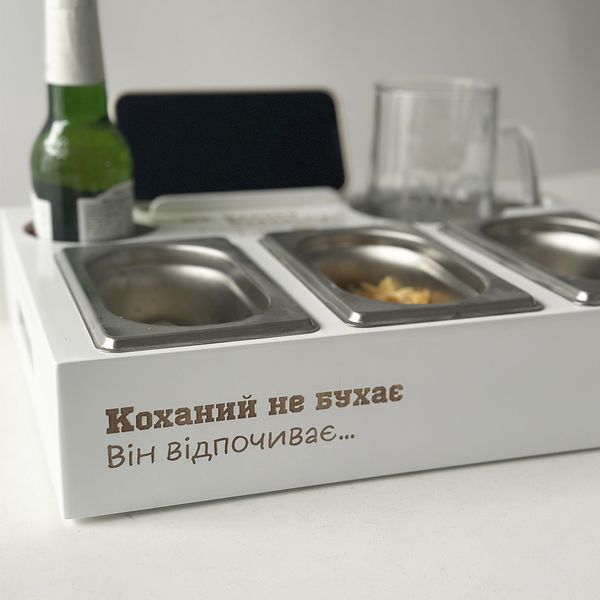 Beer box with double engraving for men