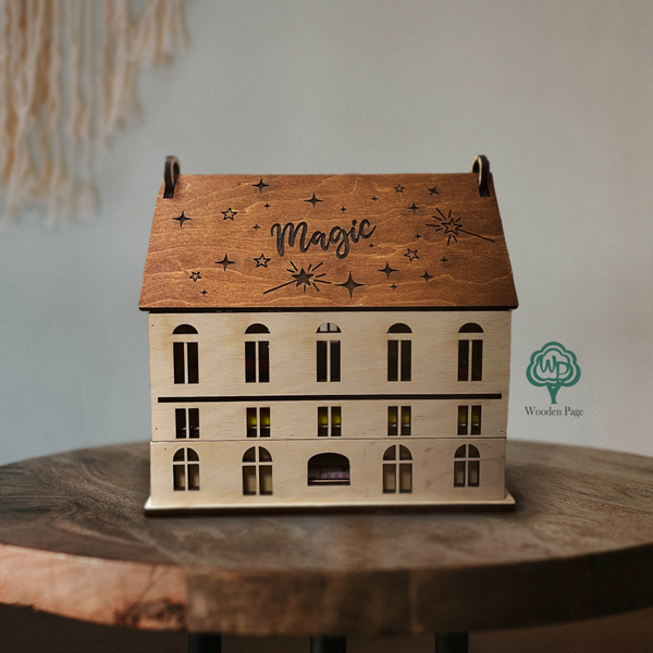 Pencil holder in the shape of a wooden house