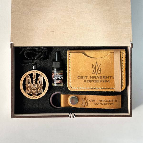 Gift set for a military husband in a car with leather accessories