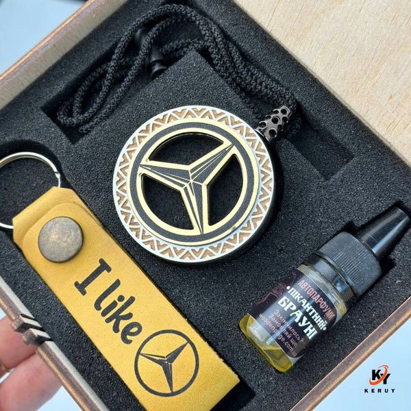 Car fragrance set with stamp in gold