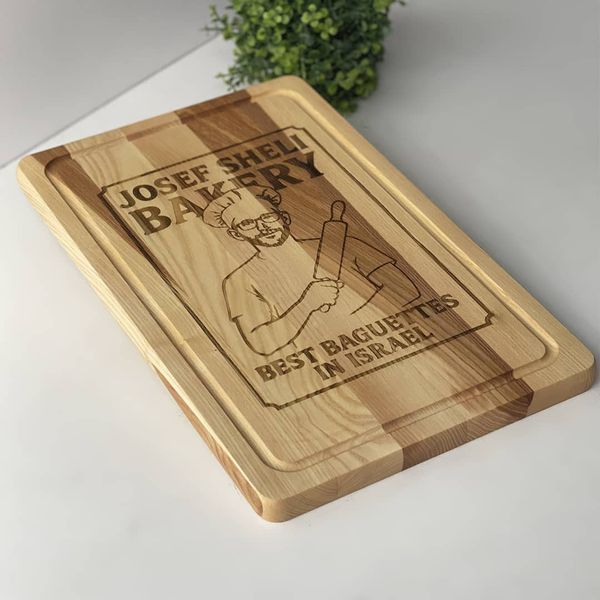 Engraved Kitchen Board as a Gift for a Baker