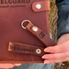 Кожаный брелок для ключей с гравировкой логотипа фото 1