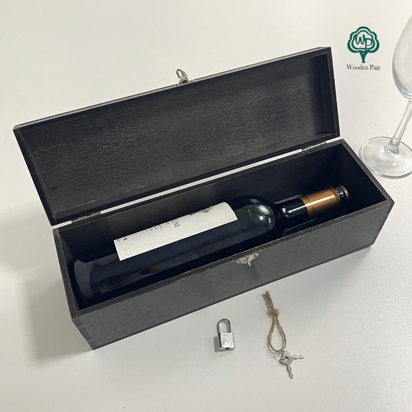 Gift box for alcohol with personalized engraving