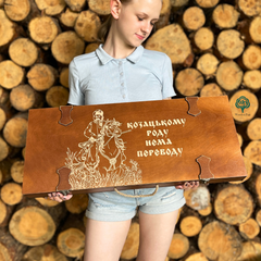 Подарунковий набір шампурів в українському стилі