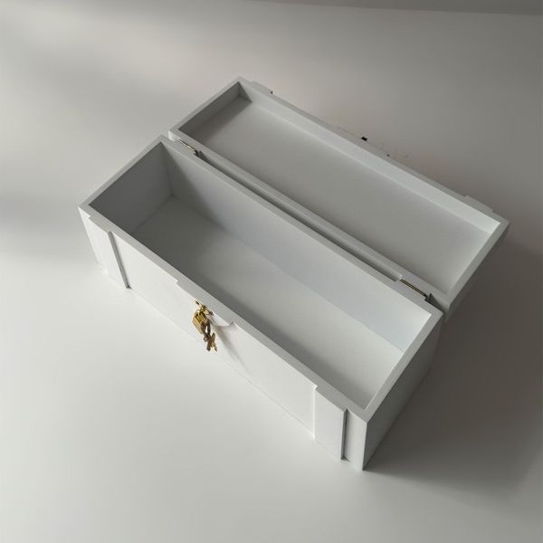 Wedding time capsule with personalized inscription