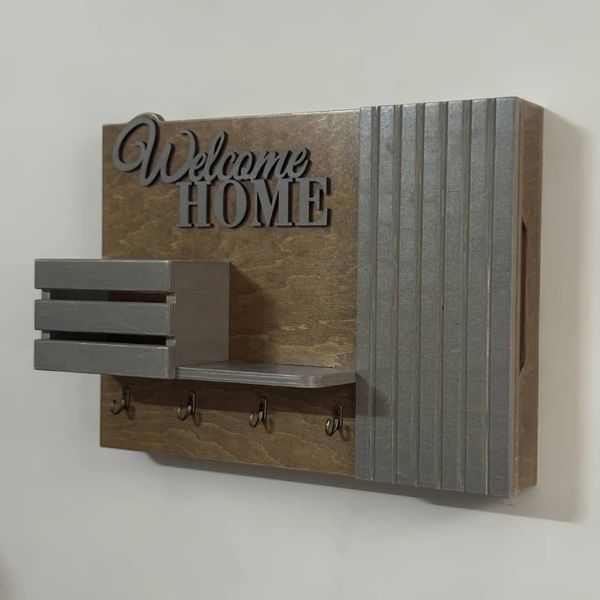 "Welcome Home" key holder with overlays