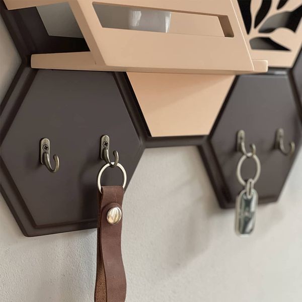 Designer honeycomb key holder in brown and cream