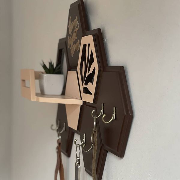 Designer honeycomb key holder in brown and cream