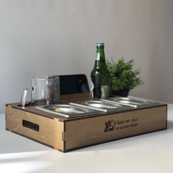 Beer tray with patriotic inscription