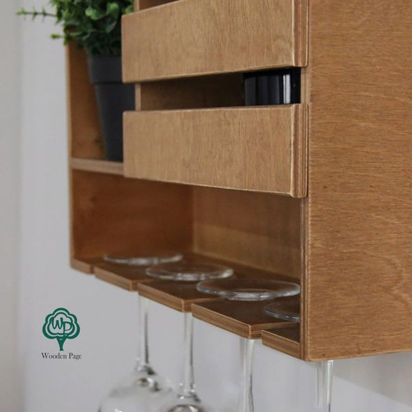 Wooden shelf for glasses and wine "Lounge"