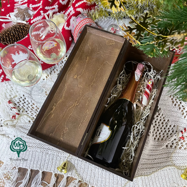 Alcohol box for a gift for the New Year holidays