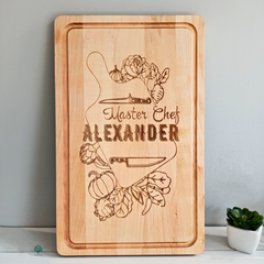 Kitchen board with personalized engraving as a gift