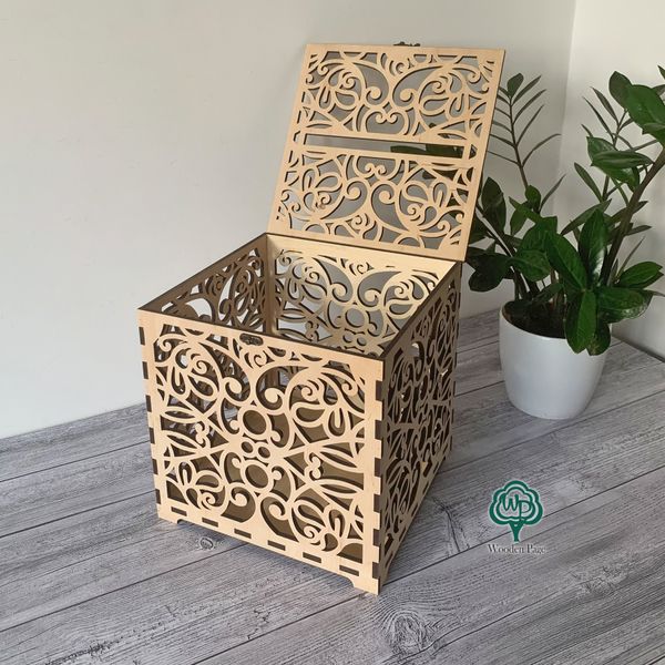 Openwork chest for gifts and money