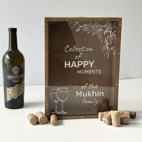 Wooden piggy bank for wine corks with engraving