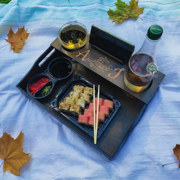 Sushi tray with phone stand