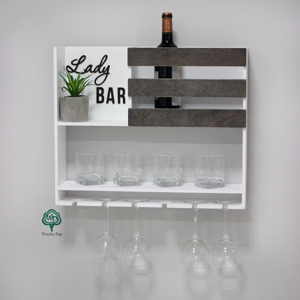 Shelf for alcohol in the Glory restaurant