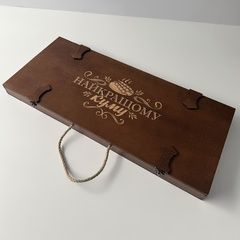 Barbecue set in an engraved wooden case