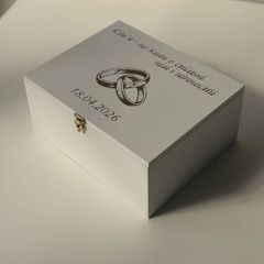 Chest with money dividers