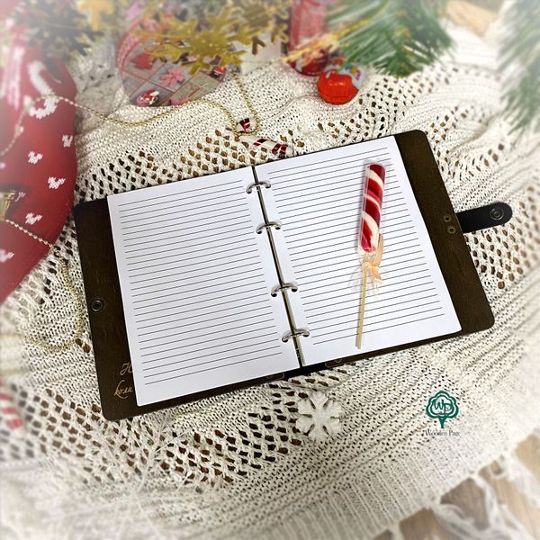 Notepad with personalized engraving as a gift for a doctor