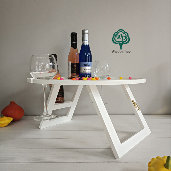 Folding wine table with personalized engraving