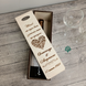 Подарочная коробка из дерева для вина с именной гравировкой фото 4