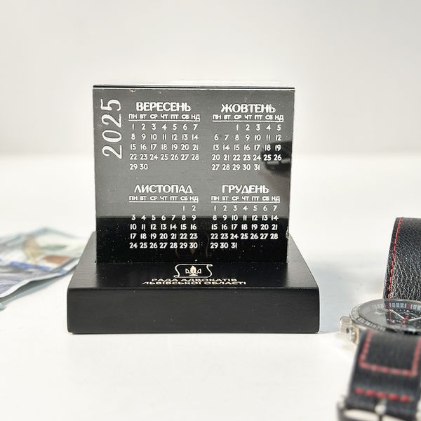 Desk calendar with logo 2025