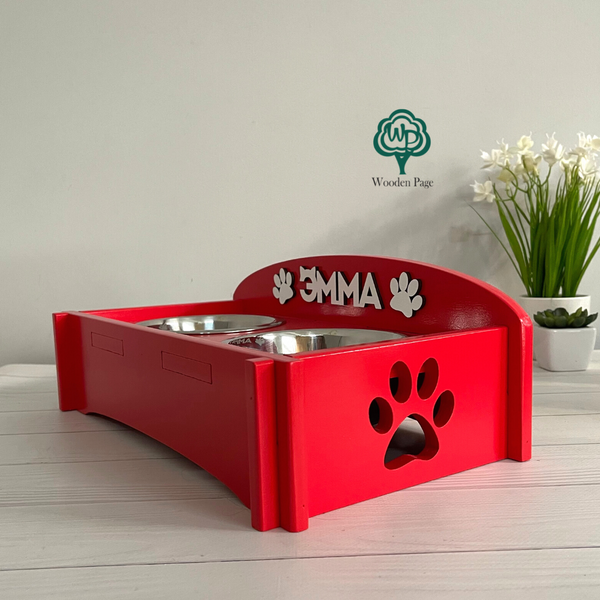 Bright stand with bowls with the name for the pet Lucky